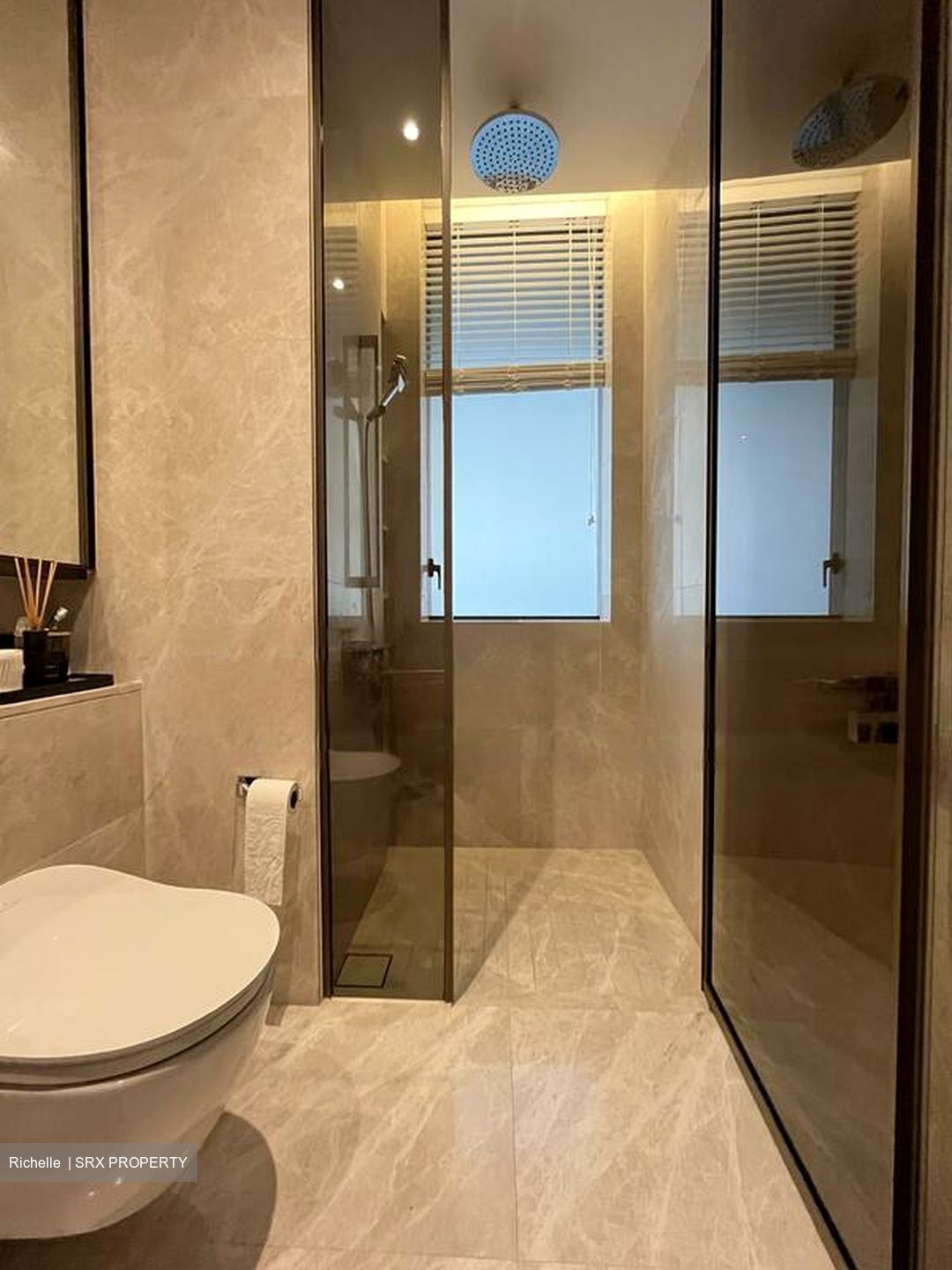 19 Nassim (D10), Apartment #556687351